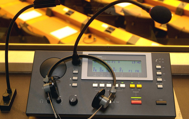 Equipment for Simultaneous Intepretation